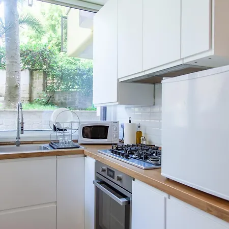 Garden House - Casa Con Giardino Privato Holiday home *